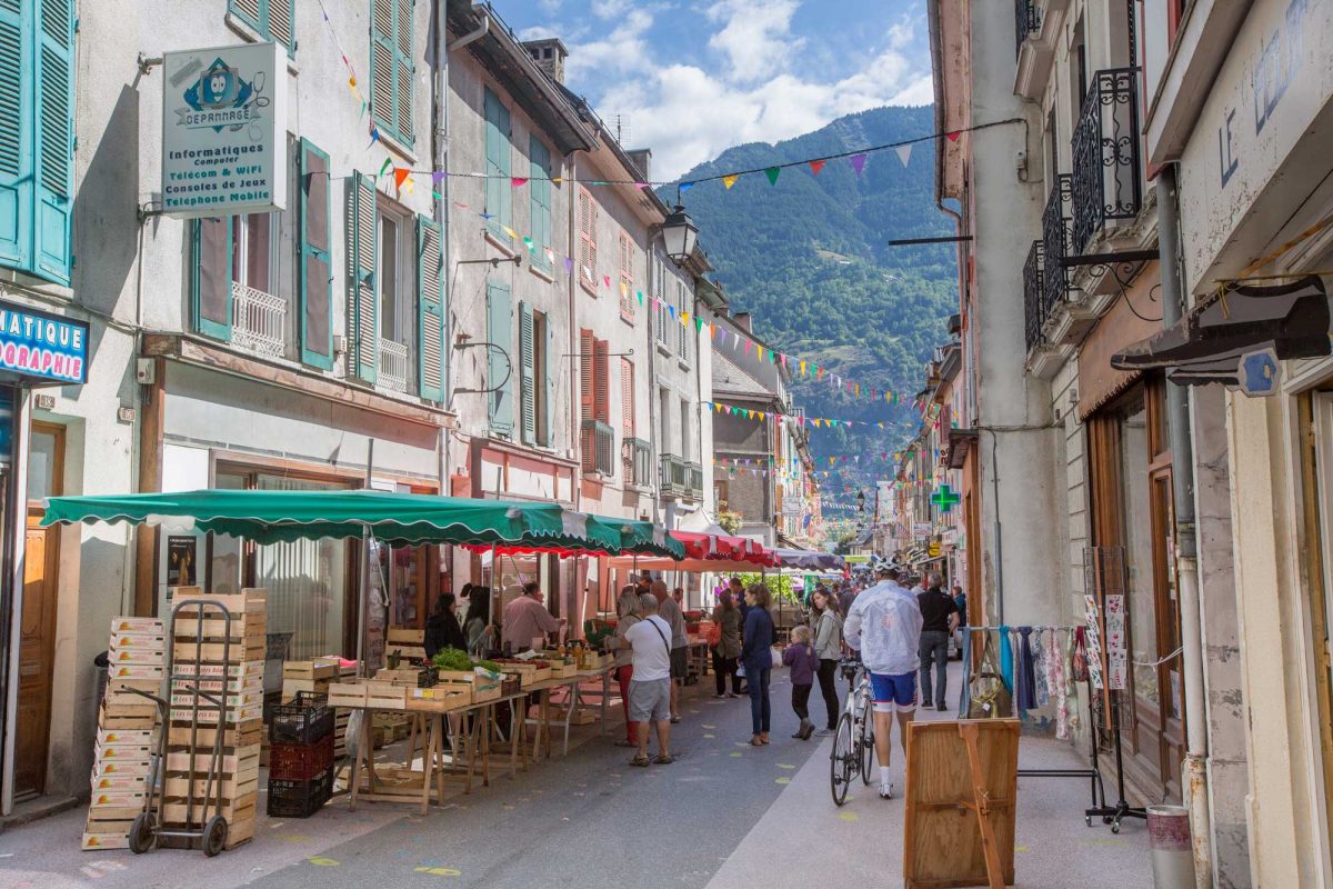 Bourg d'Oisans market