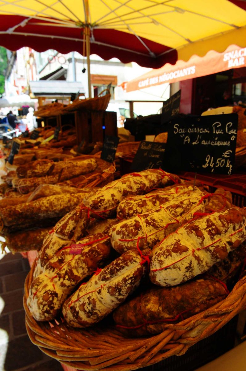 Bourg d'Oisans market