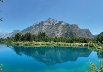 The Oisans water cycle, from natural resources to risk management
