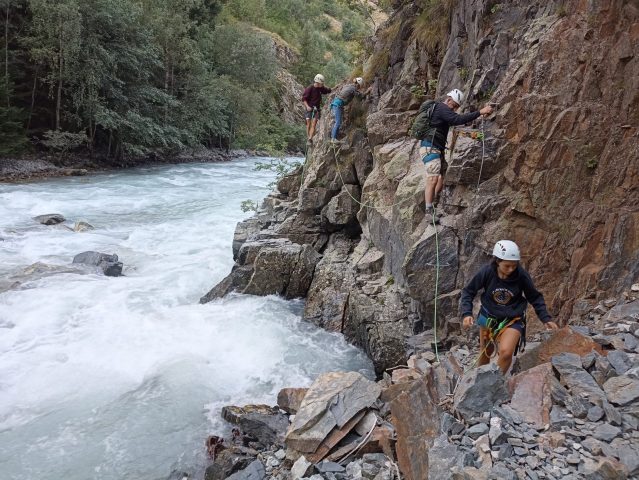 Supervised via ferrata_Saint-Christophe-en-Oisans