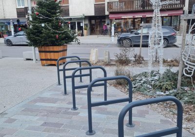 Attaches vélos – Place du Cristal Bourg-d’Oisans