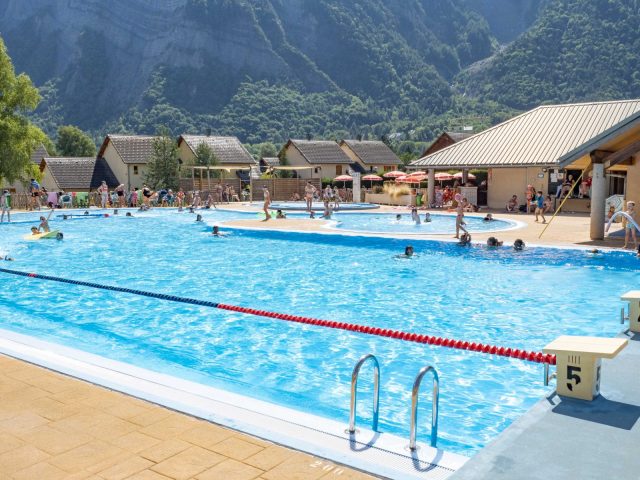 Swimming-pool_Le Bourg-d’Oisans