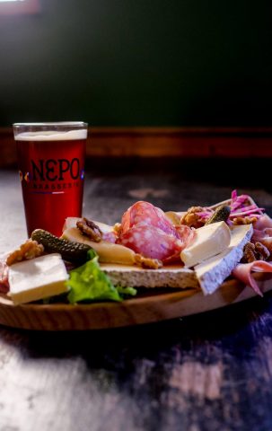 3 Dwarfs Dining Bar_Le Bourg-d’Oisans