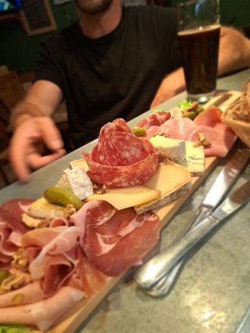 3 Dwarfs Dining Bar_Le Bourg-d’Oisans